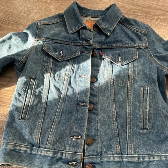 Vintage! Levi’s denim jacket - Picture 6 of 8
